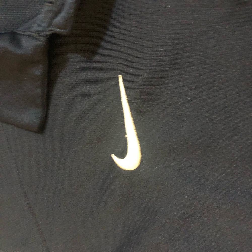 Nike Polo Shirt - Picture 3 of 5